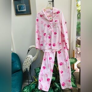 Jasmine Rose Intimates Woman’s Fuzzy Soft Pajama Set